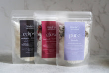 Load image into Gallery viewer, ECLIPSE EUCALYPTUS &amp; PEPPERMINT AROMATHERAPY BATH SALTS POUCH
