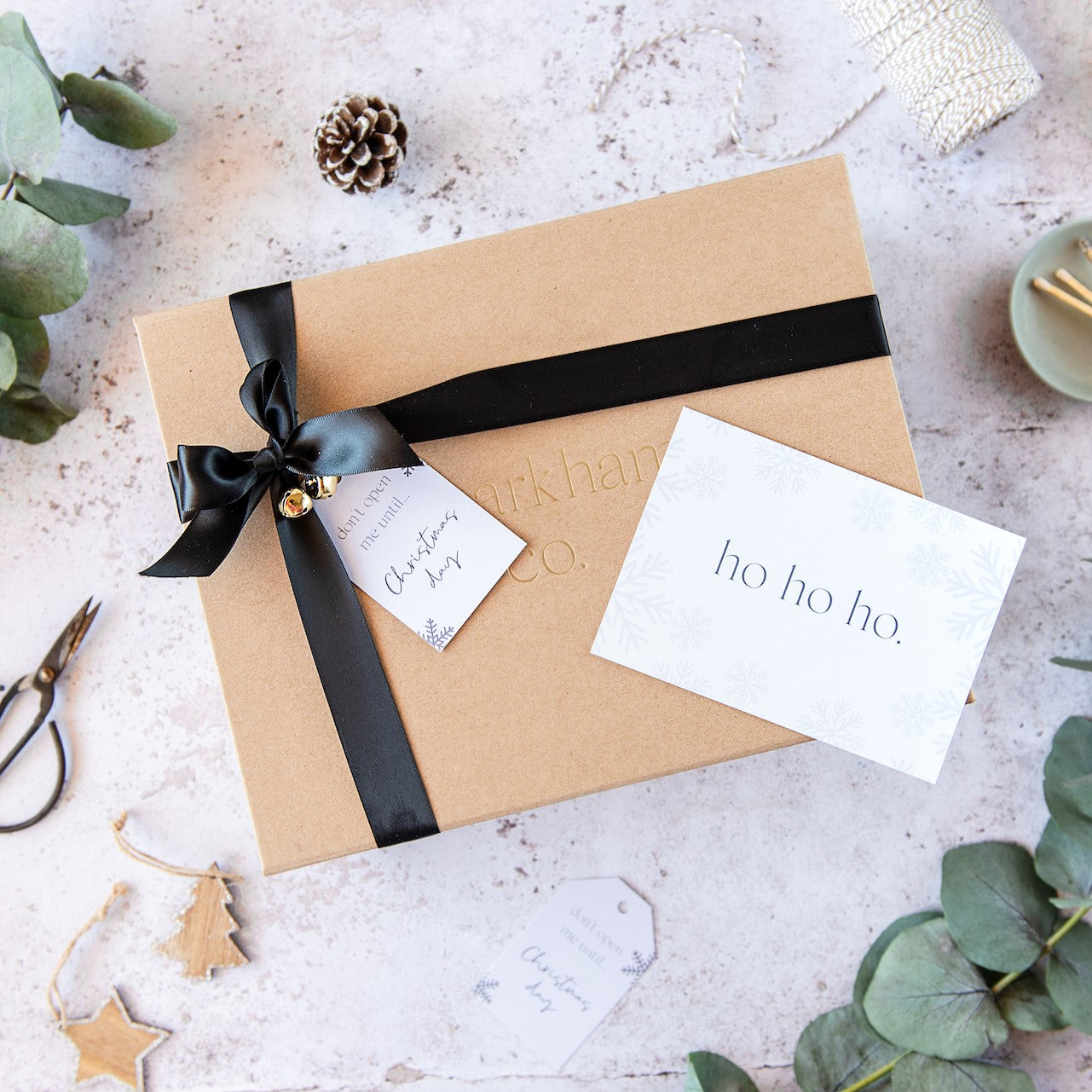 FESTIVE JOY GIFT BOX *Pre-order - available to ship from 10th November*