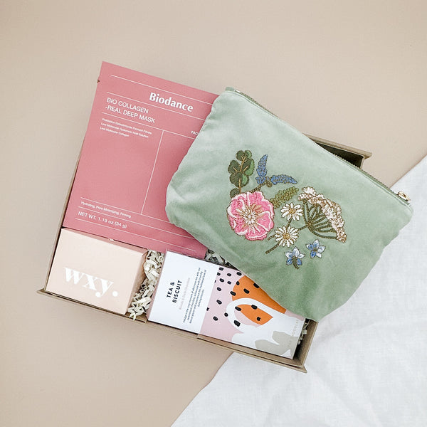 IN BLOOM GIFT BOX