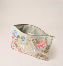 Load image into Gallery viewer, ELIZABETH SCARLETT MUM PRESSED FLOWERS VELVET EVERYDAY POUCH
