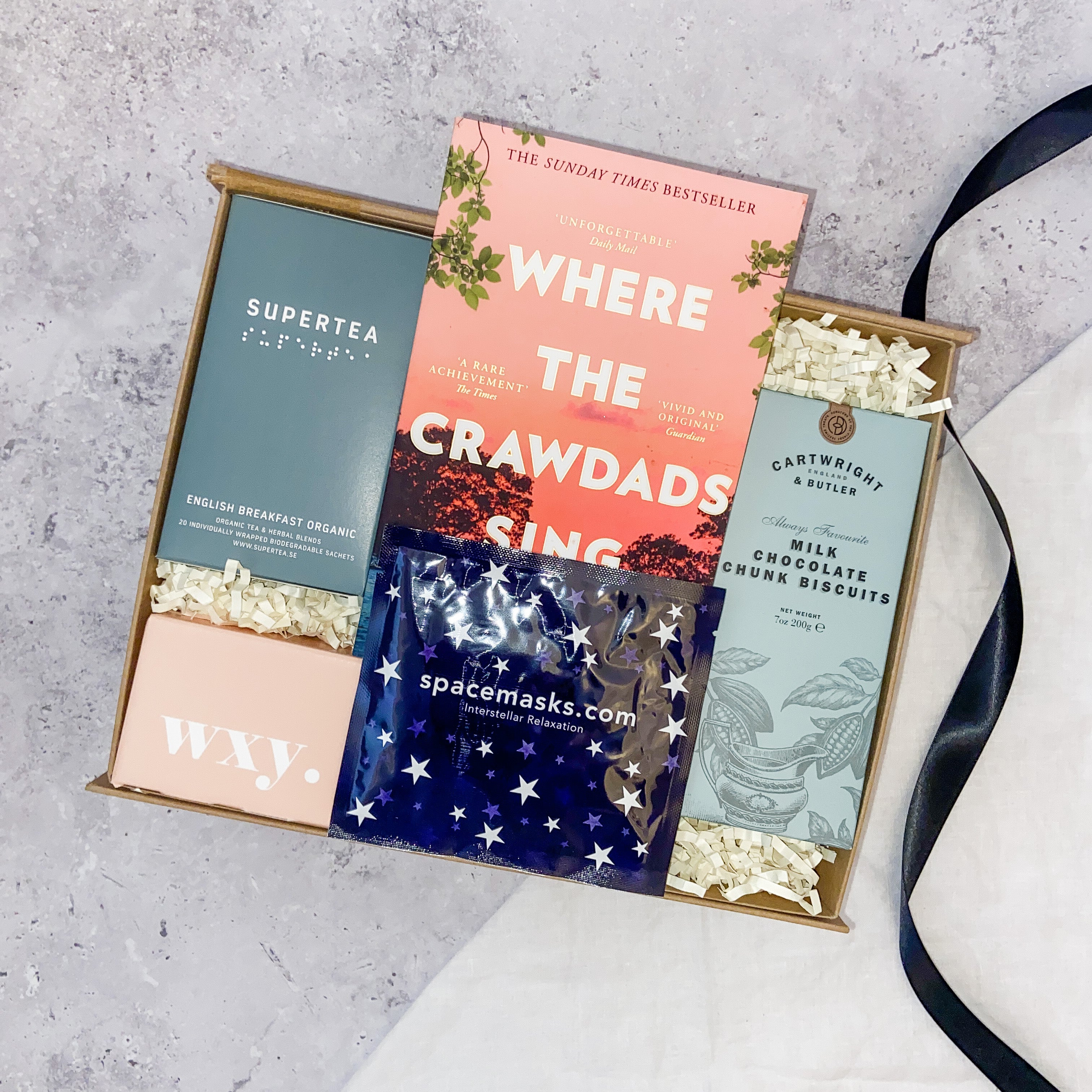 BOOK CLUB GIFT BOX