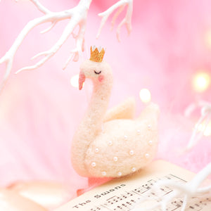 SWAN FELT DECORATION