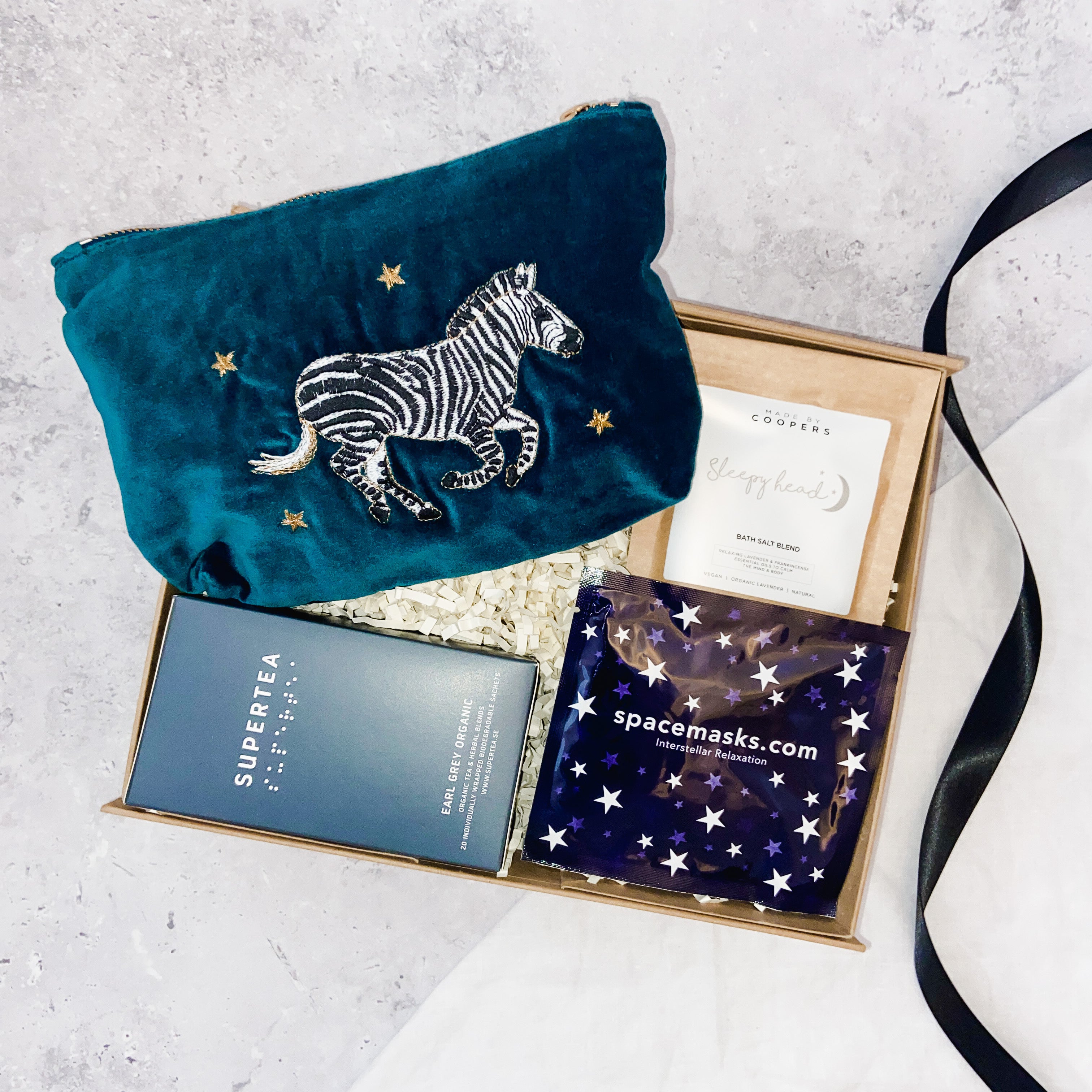 NIGHT SKIES GIFT BOX