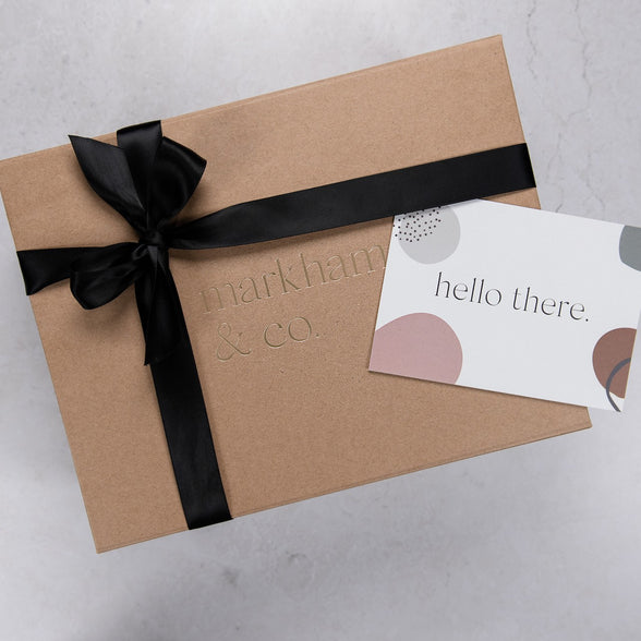 SIGNATURE MARKHAM & CO GIFT BOX AND CARD